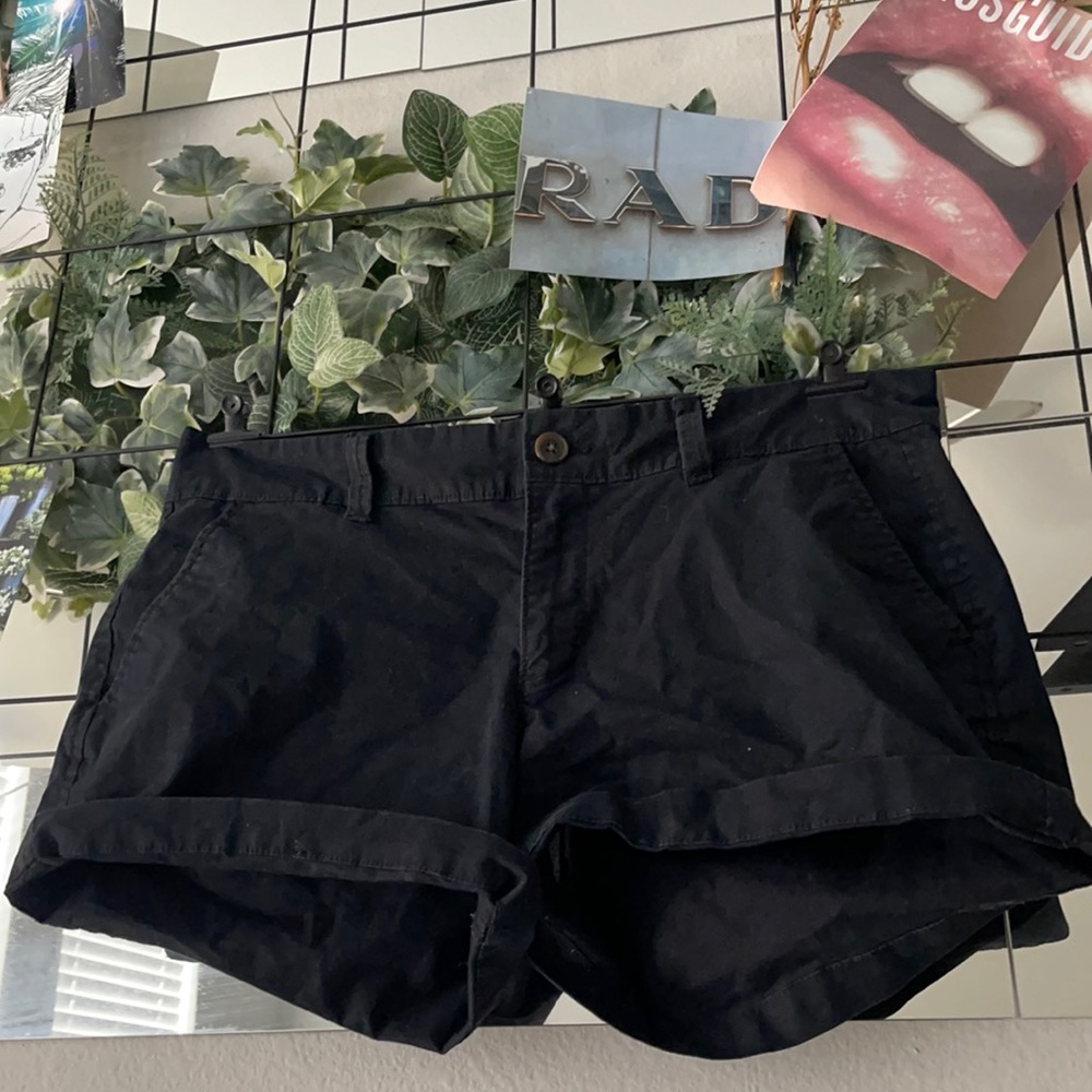 BLACK SHORTS
